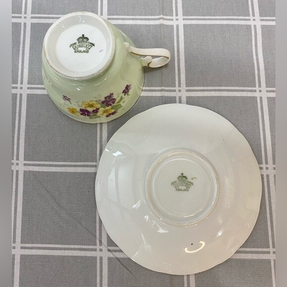 Vintage Aynsley Mint Green Purple Yellow Violets Bone China Teacup Saucer Gilded - Picture 6 of 8